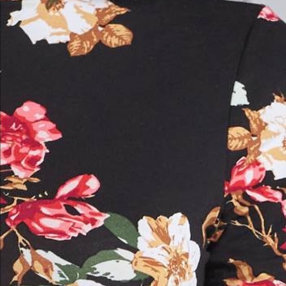 Long Sleeve Ruched Dress - Picture 3 of 4